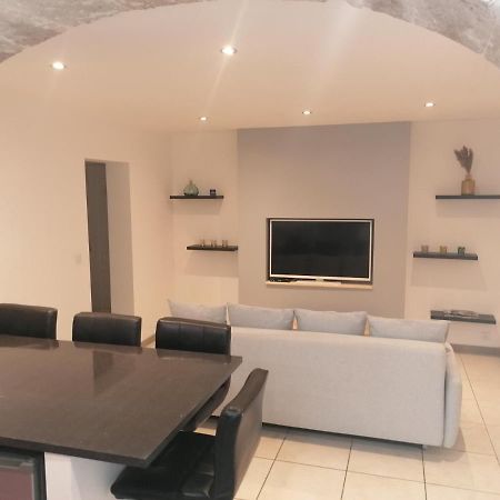Appartement Paisible Entre Terre Et Mer Cabrieres  المظهر الخارجي الصورة